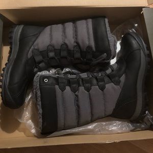 Timberland snow boots